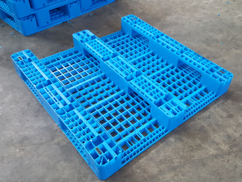 川字塑料托盤和田字塑料托盤的區(qū)別